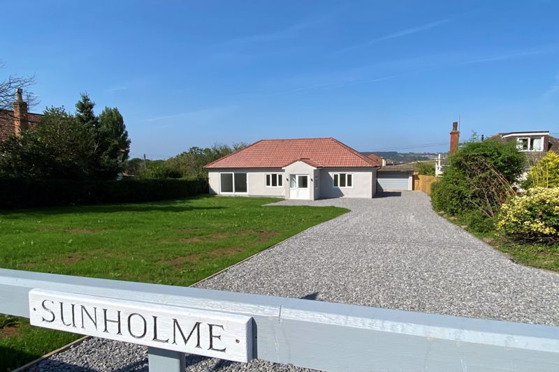 4 bed detached bungalow for sale in Oldmixon Road, Hutton, WestonSuper