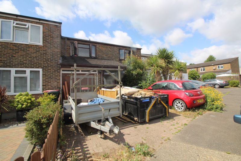 4 bed terraced house for sale in Colonsay Road, Crawley RH11 Zoopla