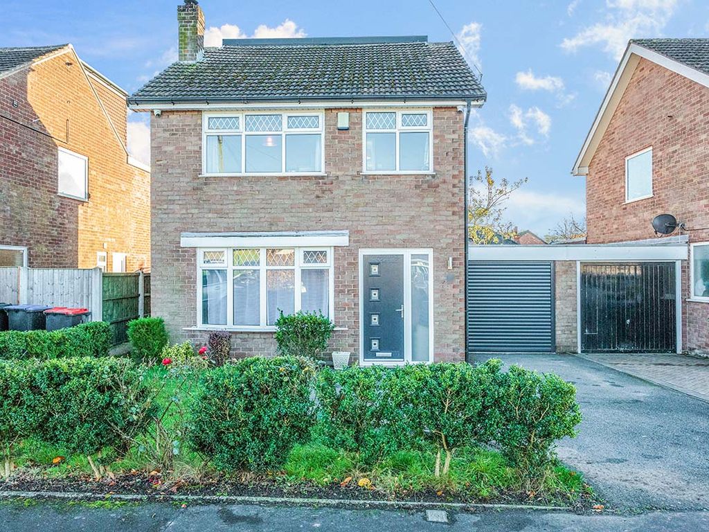 3 bed linkdetached house for sale in Green Acres Drive, Garstang