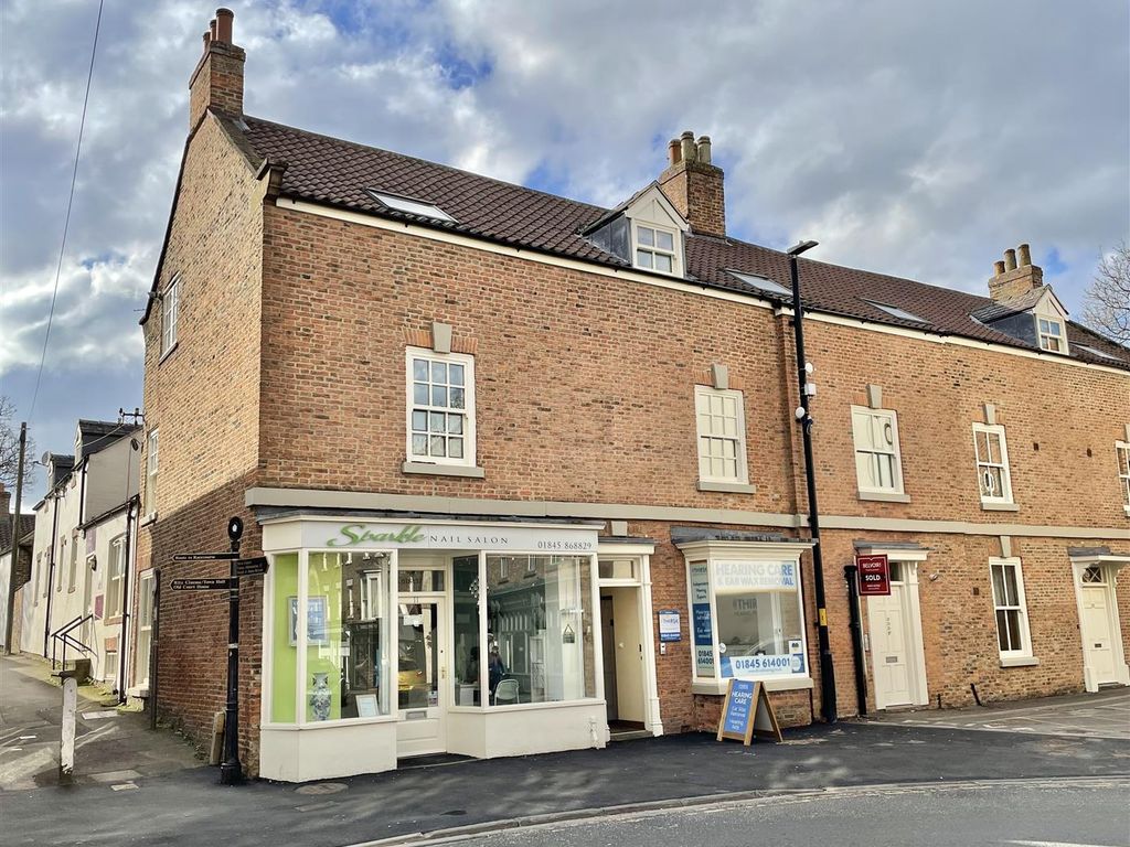 2 bed flat for sale in Castlegate, Thirsk YO7 Zoopla