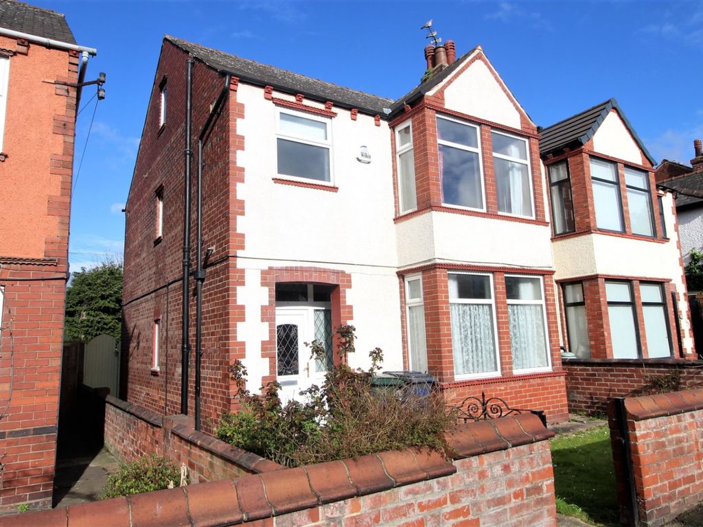 3 bed semidetached house for sale in Norborough Road, Doncaster, South