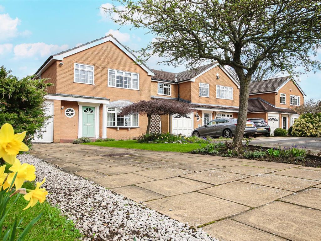4 bed detached house for sale in Farm Close, Churchtown, Southport PR9