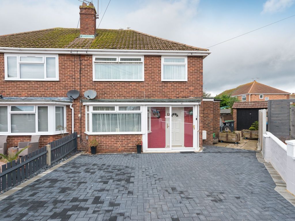3 bed semidetached house for sale in Southwood Gardens, Ramsgate CT11