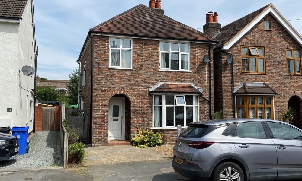 3 bed detached house to rent in Abbey Road, Horsell, Woking GU21 Zoopla