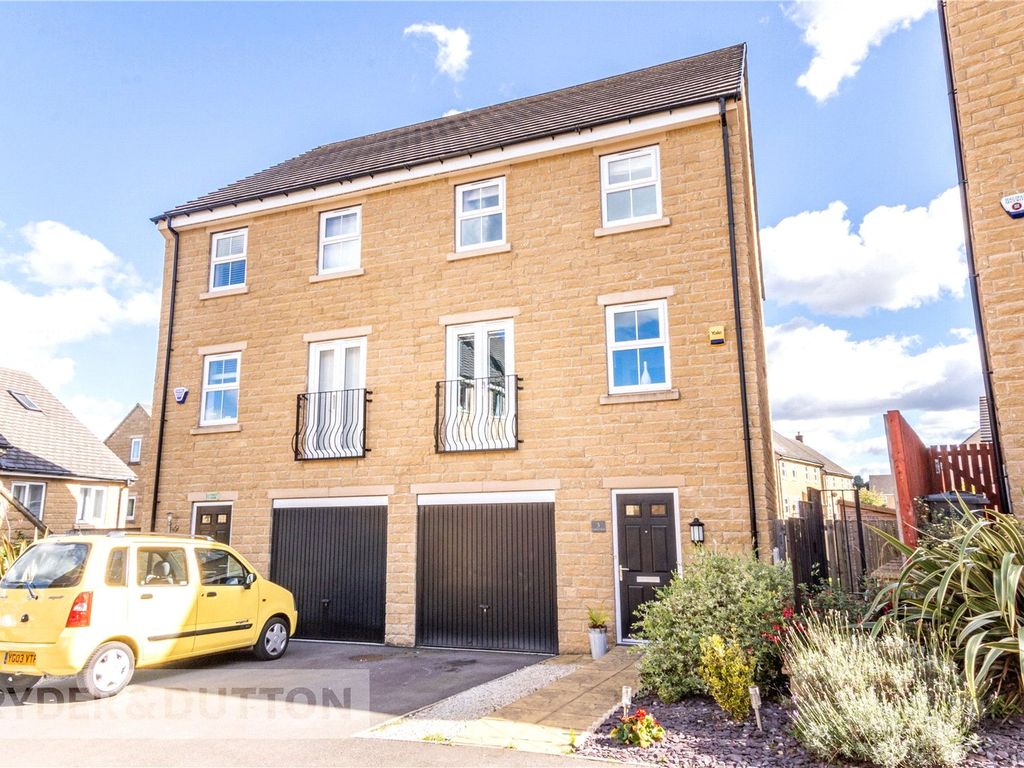 3 bed semidetached house to rent in Camlet Close, Ovenden Wood