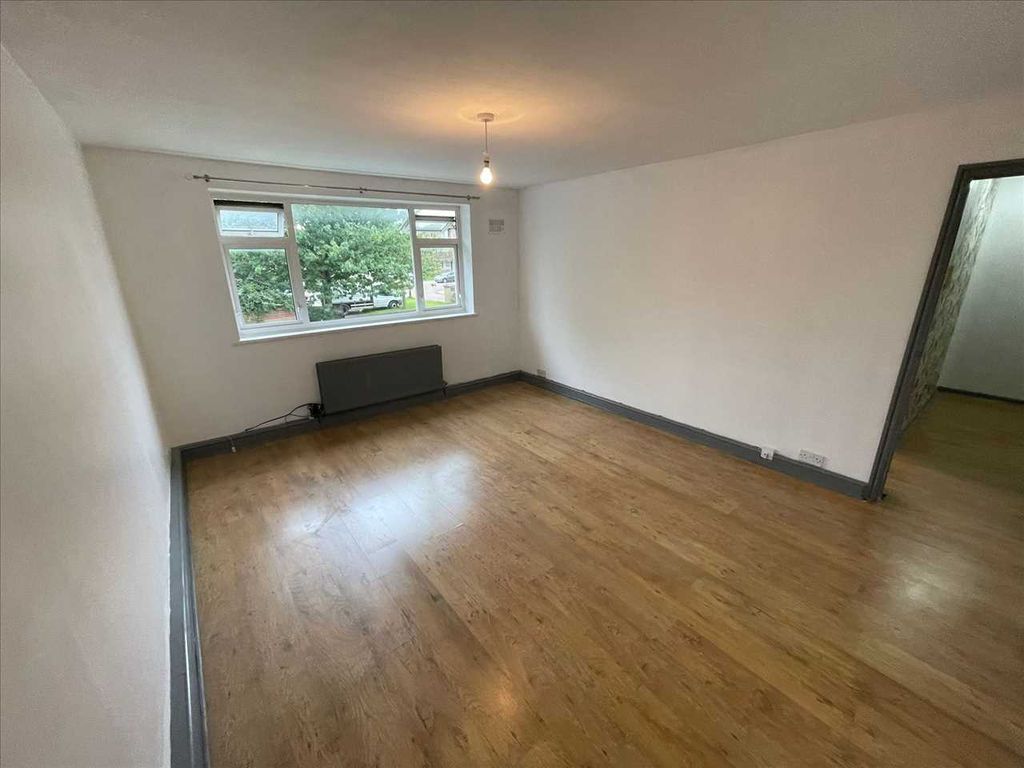 1 bed flat to rent in Church Walk, Ellesmere Port CH65, £575 pcm Zoopla