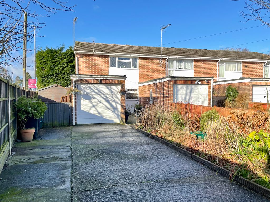 2 bed end terrace house for sale in Upton Court, Upton, Poole BH16 Zoopla