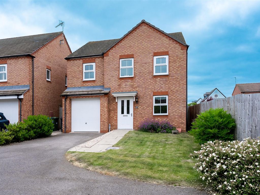 4 bed detached house for sale in Priors Grove Close, Chase Meadow