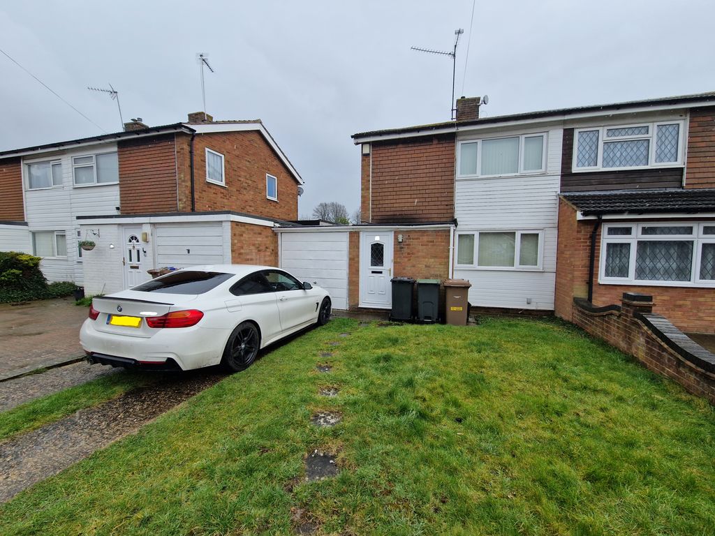 3 bed property to rent in Fairfax Avenue, Luton LU3 Zoopla