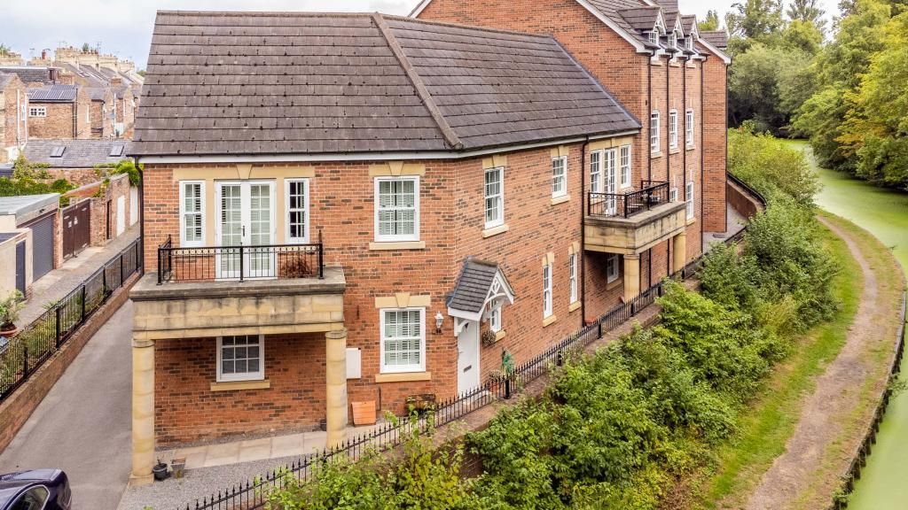 3 bed for sale in Dennison Street, York YO31, £350,000 Zoopla