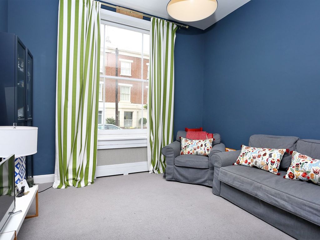 1 bed flat for sale in Overstone Road, Brackenbury Village, Hammersmith