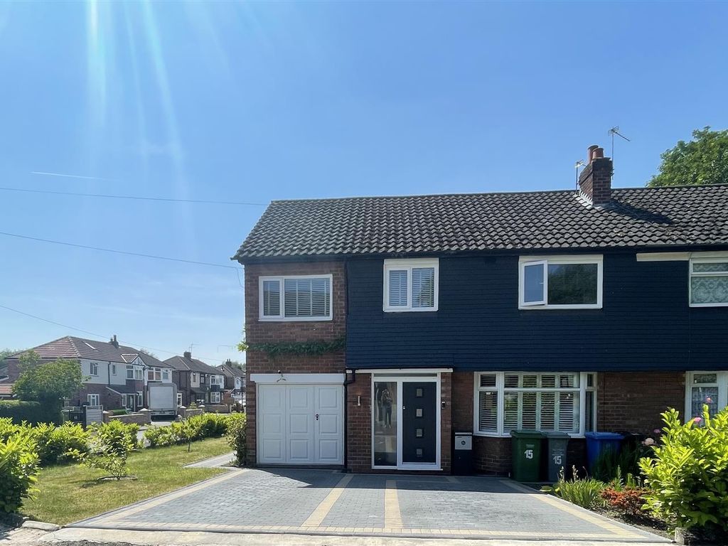 4 bed semidetached house for sale in Roslyn Avenue, Flixton, Urmston, Manchester M41 Zoopla