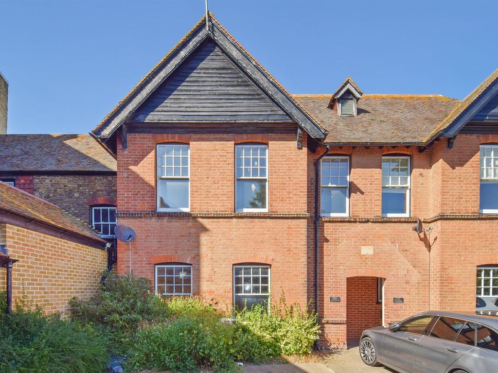 3 bed terraced house for sale in Knots Yard, Whitstable CT5 Zoopla