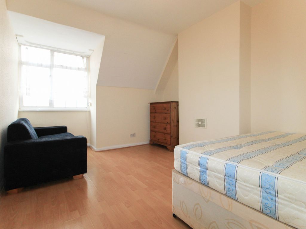 1 bed flat to rent in Watling Avenue, Burnt Oak, Edgware HA8 Zoopla