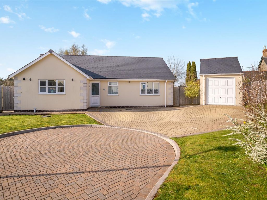 3 bed detached bungalow for sale in Poppy Gardens, Bream, Lydney GL15