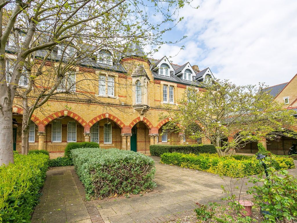 Andrew Reed Court, Keele Close, Watford, Hertfordshire WD24  