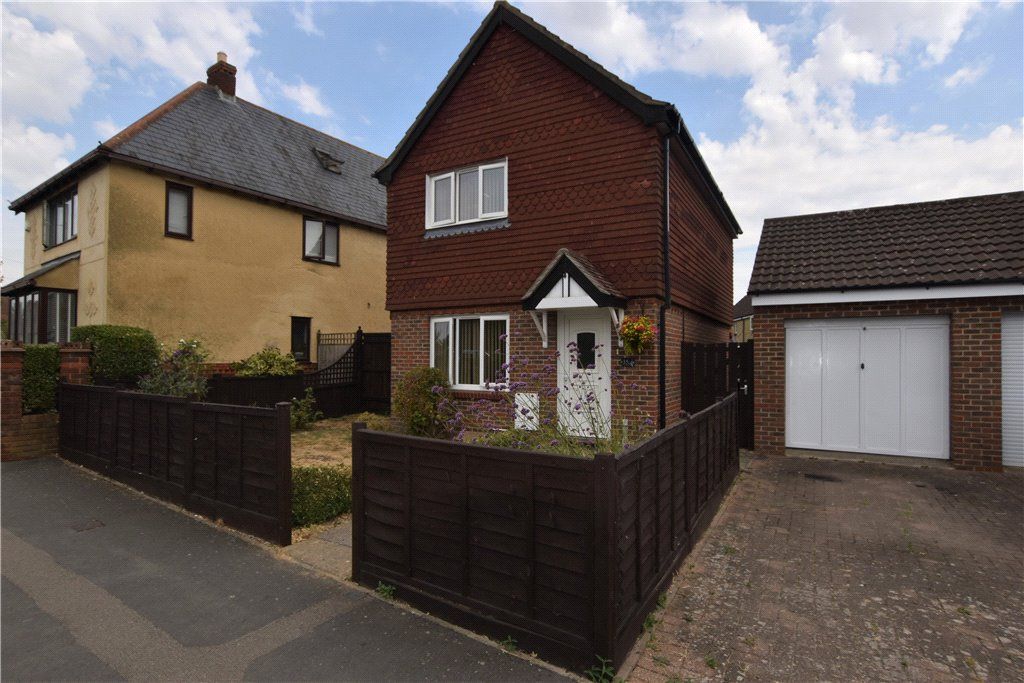 3 bed detached house for sale in Lavender Close, Harlow, Essex CM20