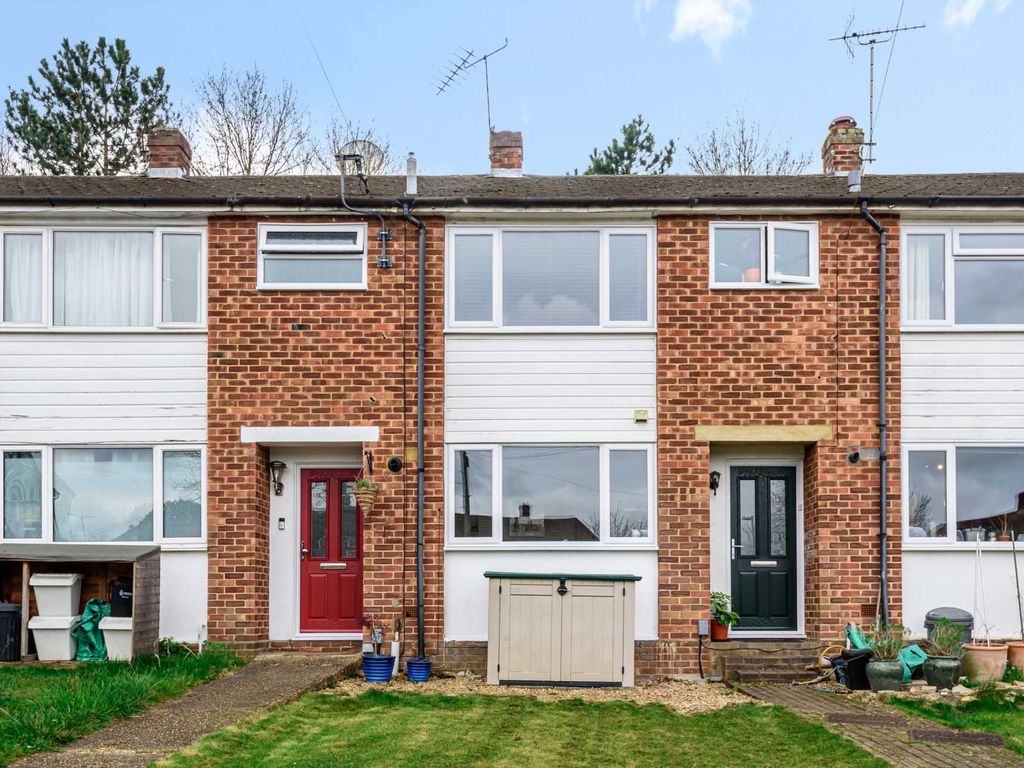 3 bed terraced house for sale in Tanhouse Lane, Wokingham RG41 Zoopla