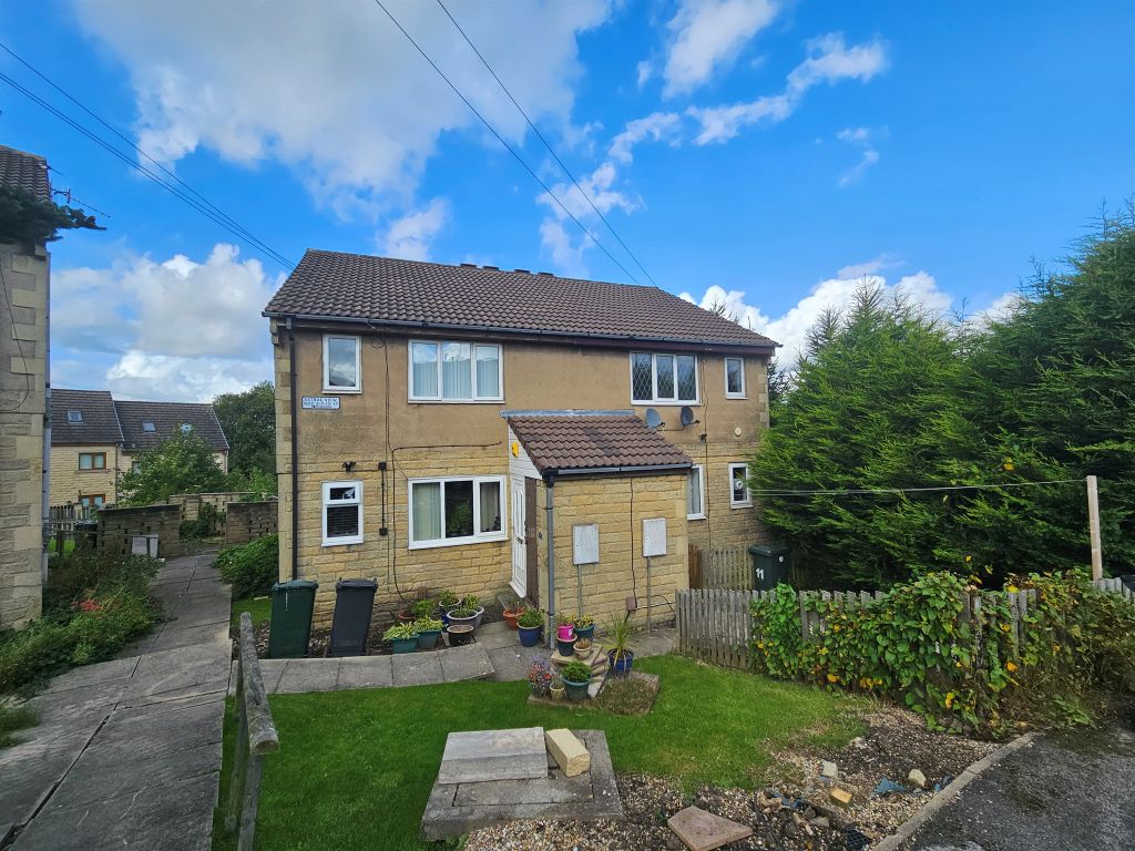 1 bed flat for sale in Astral View, Bradford BD6, £48,000 Zoopla