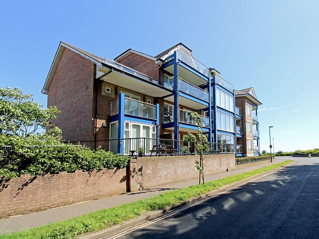 3 bed town house for sale in Kings Parade, Aldwick, Bognor Regis, West