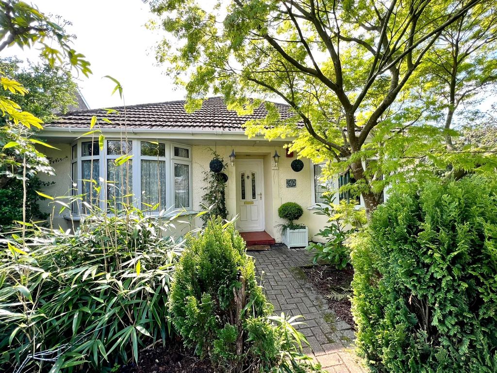2 bed detached bungalow for sale in Frederick Place, Llansamlet