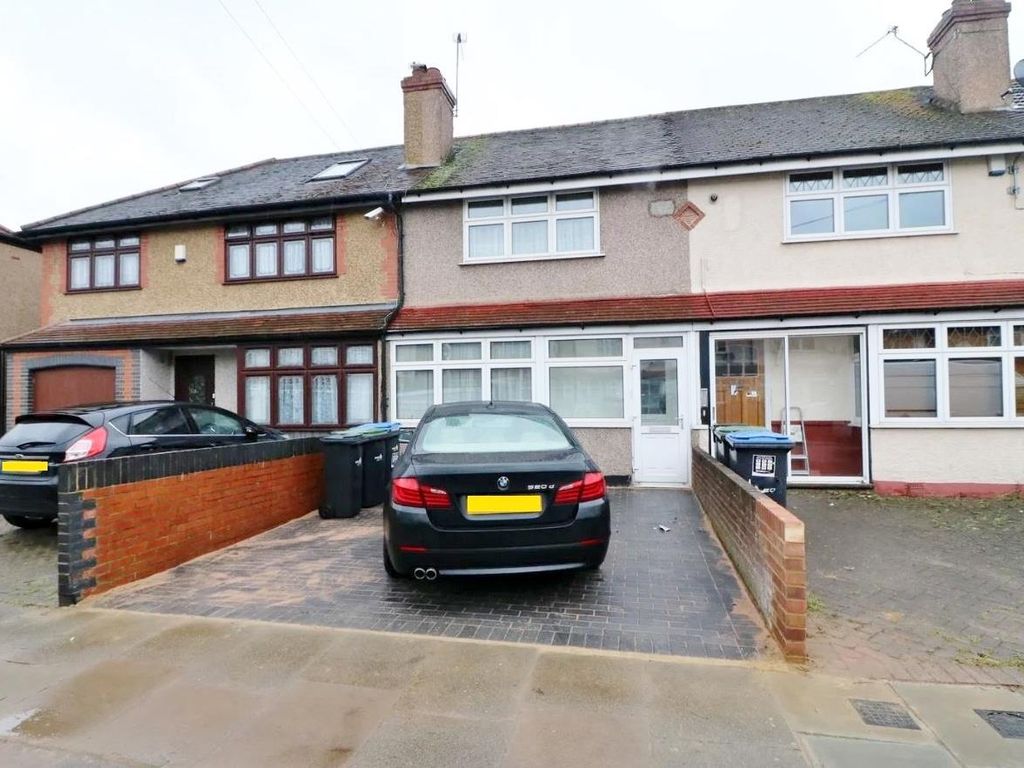 2 bed property for sale in Leyburn Road, Edmonton N18 Zoopla