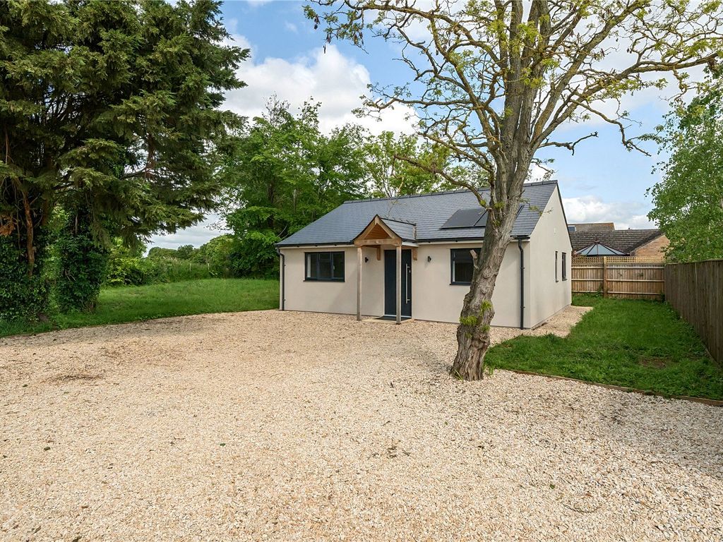 New home, 2 bed bungalow for sale in Mill Lane, Clanfield, Bampton OX18