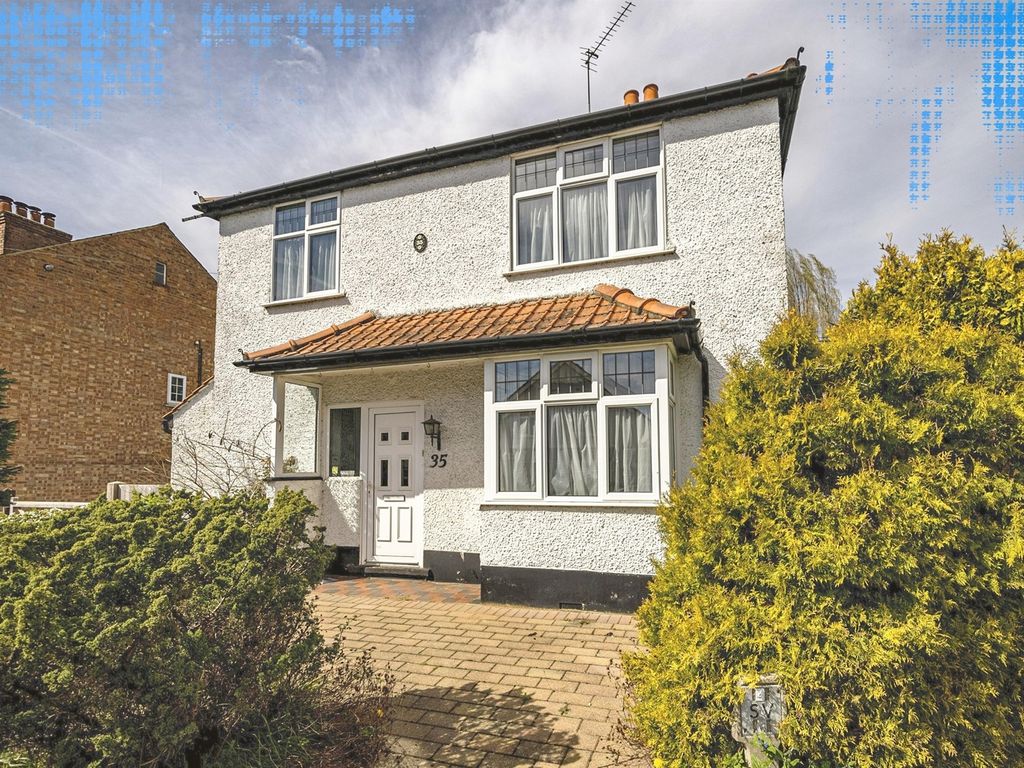 3 bed detached house for sale in Hag Hill Lane, Taplow, Maidenhead SL6
