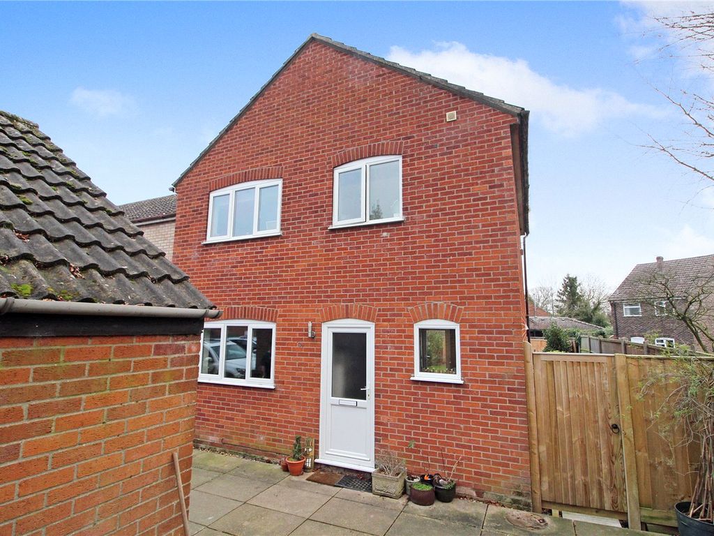 3 bed semidetached house for sale in Burgess Way, Brooke, Norwich, Norfolk NR15 Zoopla