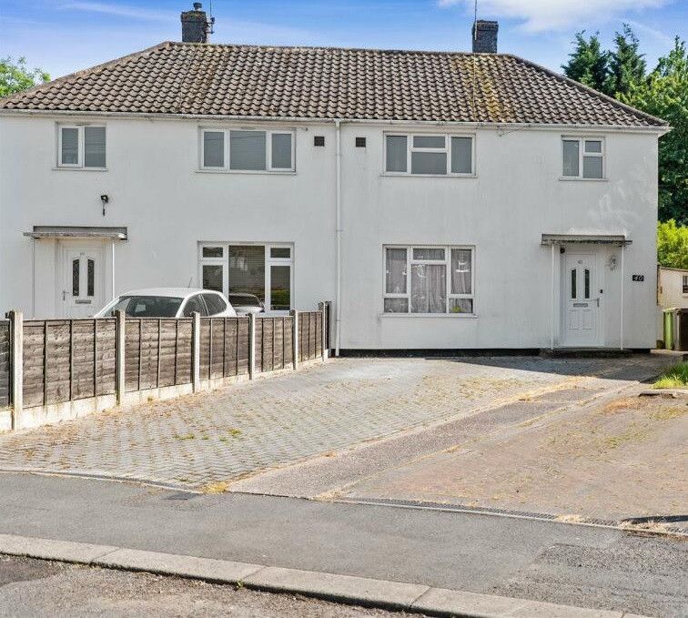 3 bed semidetached house for sale in Spinney Lane, Nuneaton