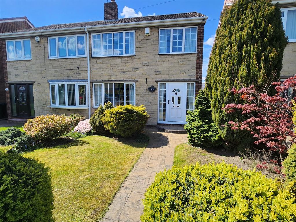 3 bed semidetached house for sale in Harlington Road, Mexborough S64