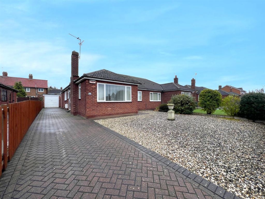 2 bed detached bungalow for sale in Sandfield Drive, Brough HU15, £