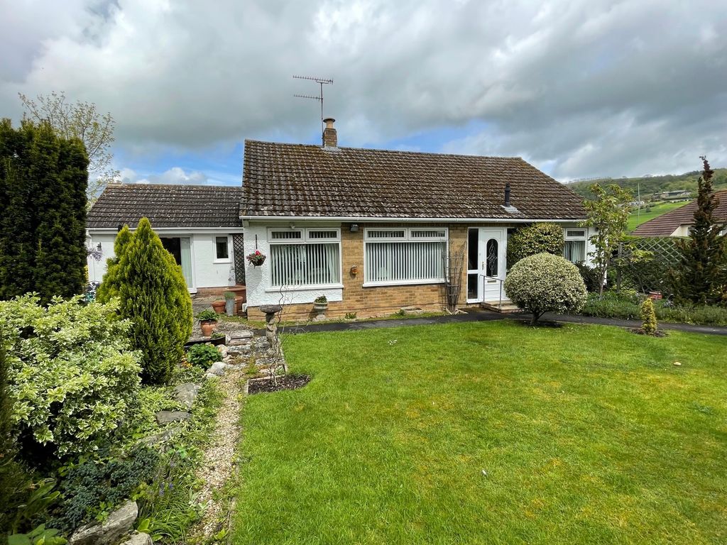 3 bed detached bungalow for sale in Greenway, Woodmancote, Cheltenham