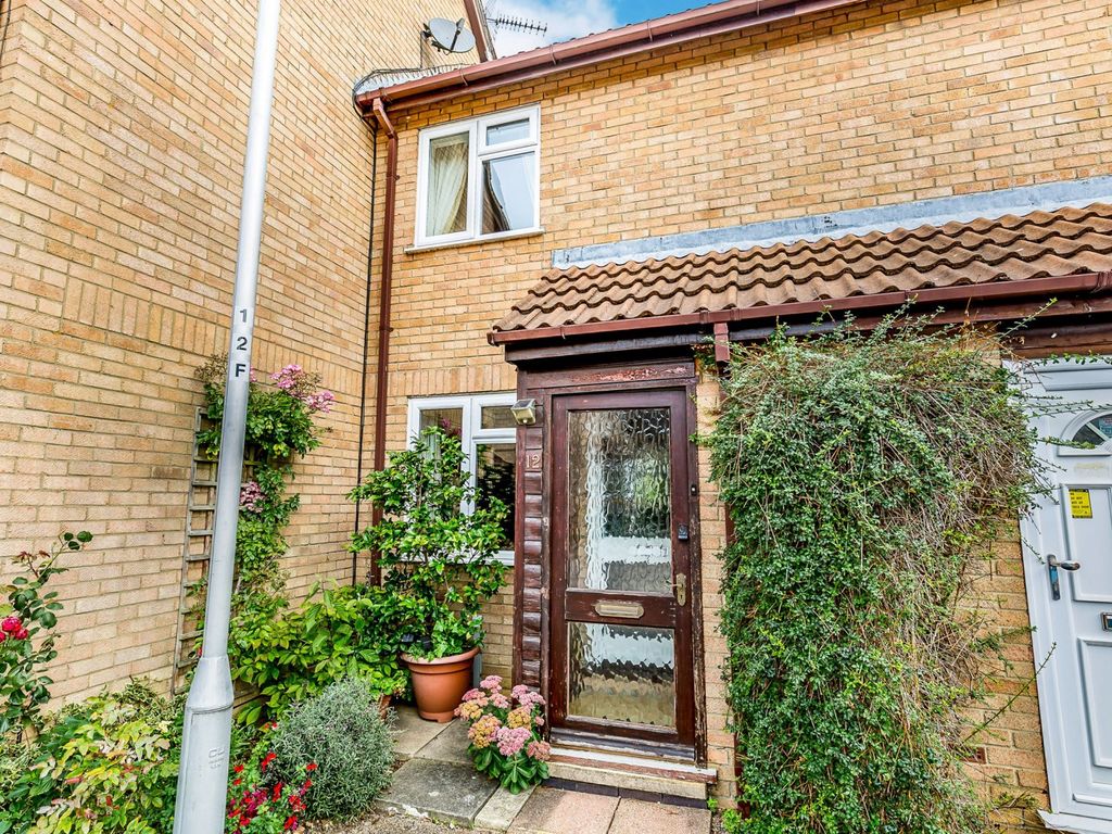 1 bed terraced house to rent in Longlands Court, Winslow MK18, £800 pcm