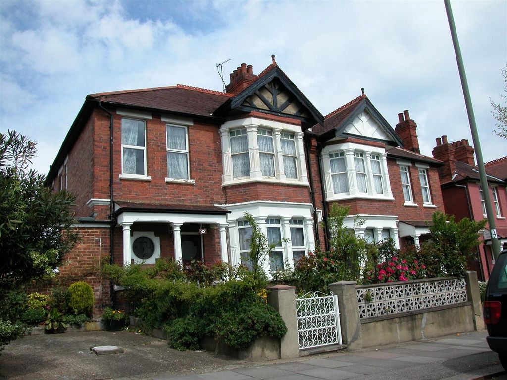 3 bed flat to rent in Vivian Avenue, Hendon NW4 Zoopla