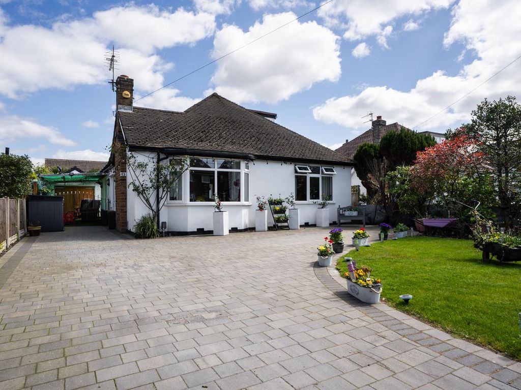 3 bed detached bungalow for sale in Liverpool Road, Formby, Liverpool