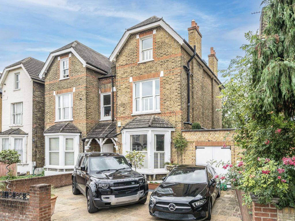 5 bed semidetached house for sale in Queens Road, London SW19, £