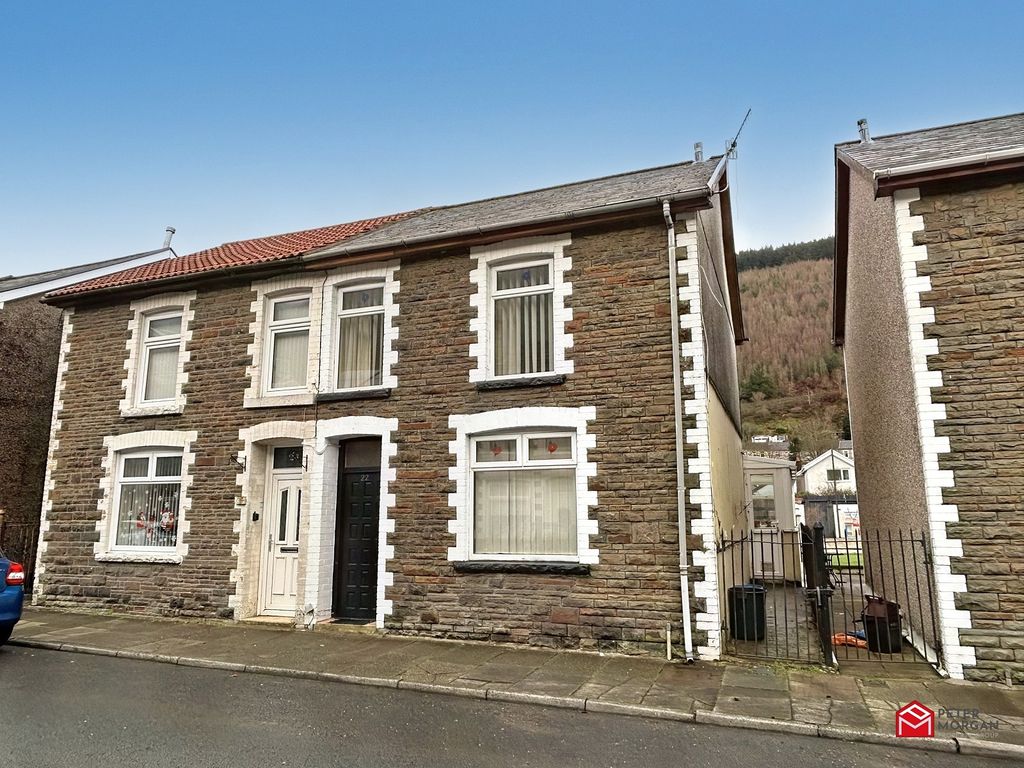 3 bed semidetached house for sale in Walters Road, Ogmore Vale