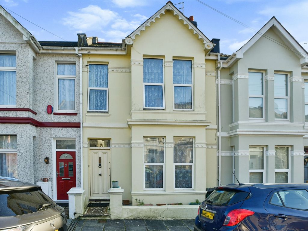 3 bed terraced house for sale in First Avenue, Stoke, Plymouth PL1, £