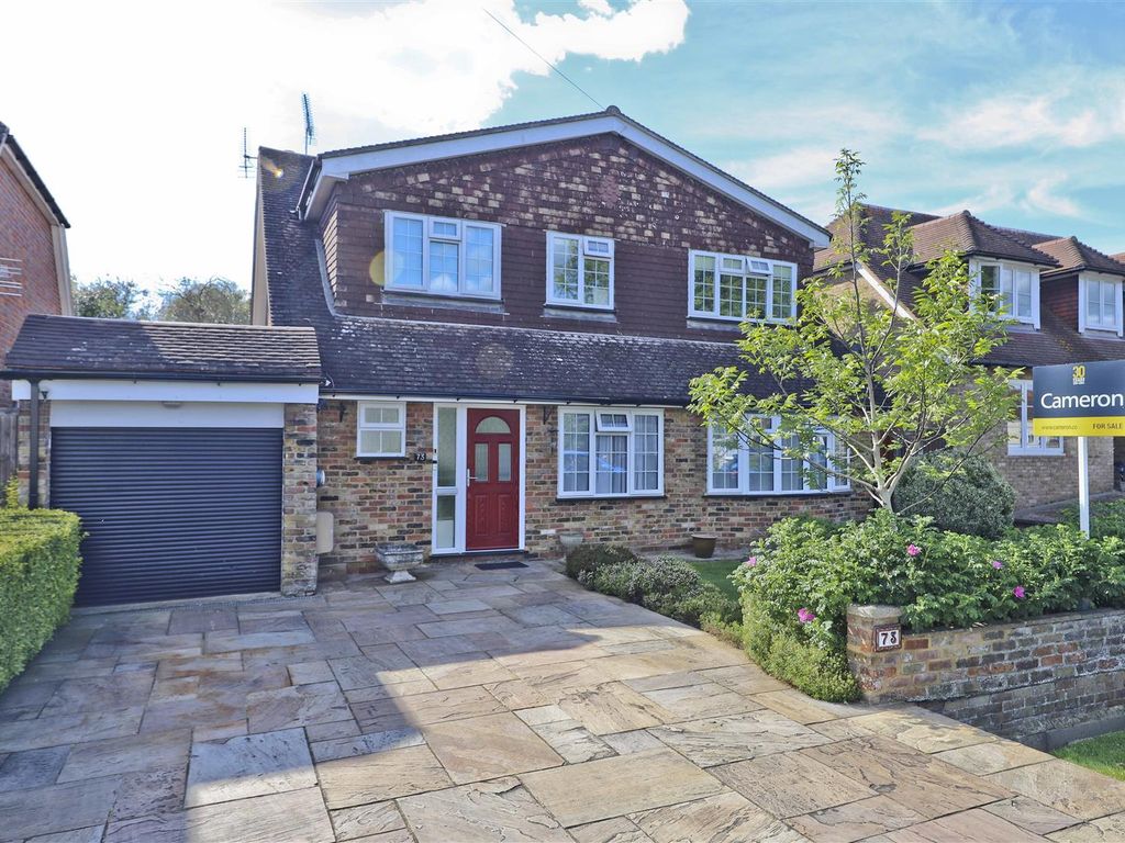 4 bed detached house for sale in Willow Crescent West, Denham, Uxbridge