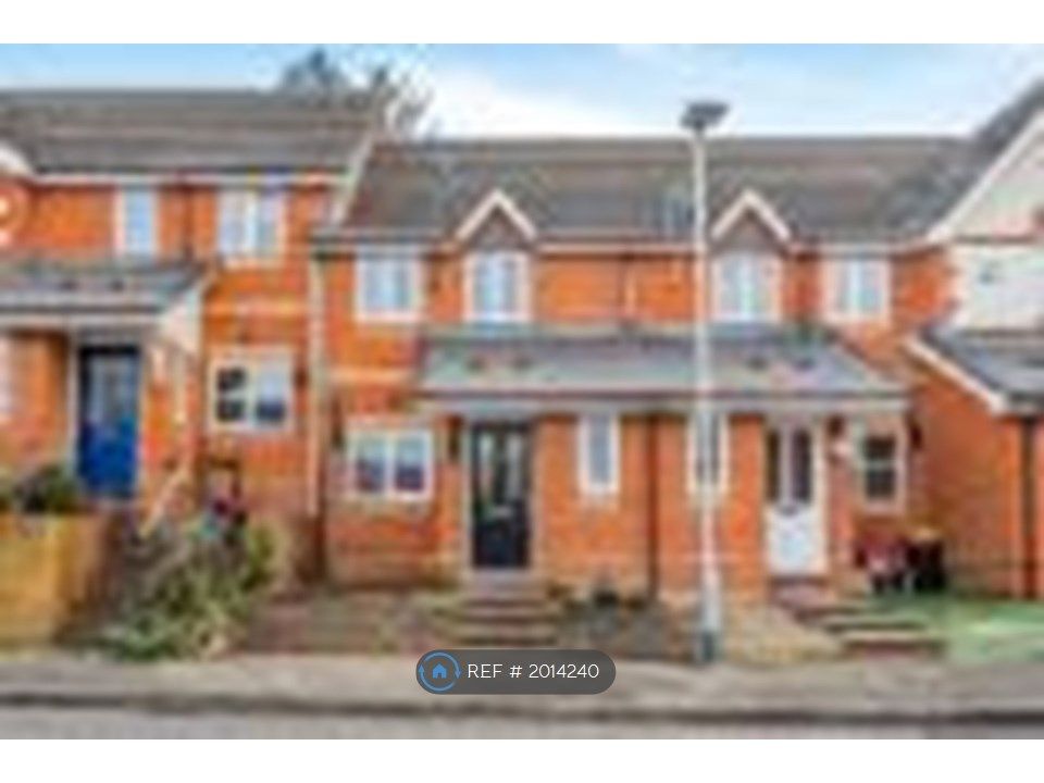2 bed terraced house to rent in Davy Close, Wokingham RG40, £1,500 pcm Zoopla
