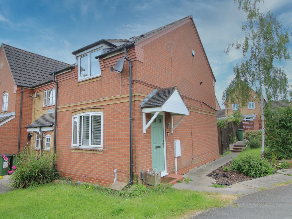 2 bed town house for sale in Heawood Way, Thorpe Astley, Braunstone