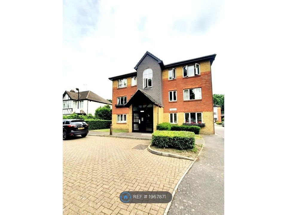 2 bed flat to rent in Blair Court, Carshalton SM5, £1,675 pcm Zoopla