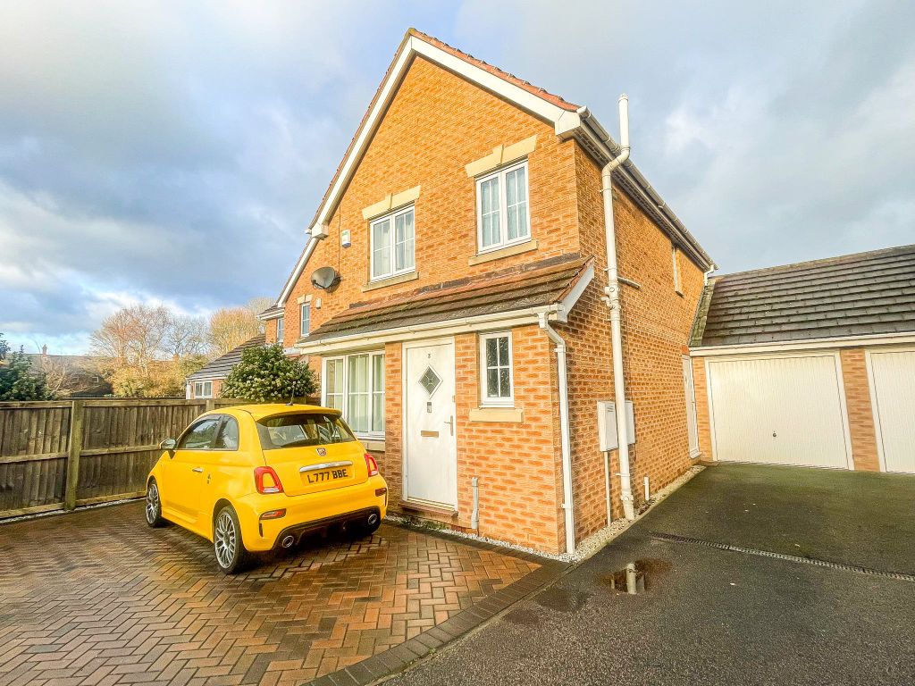 3 bed detached house for sale in Town Lands Close, Wombwell, Barnsley