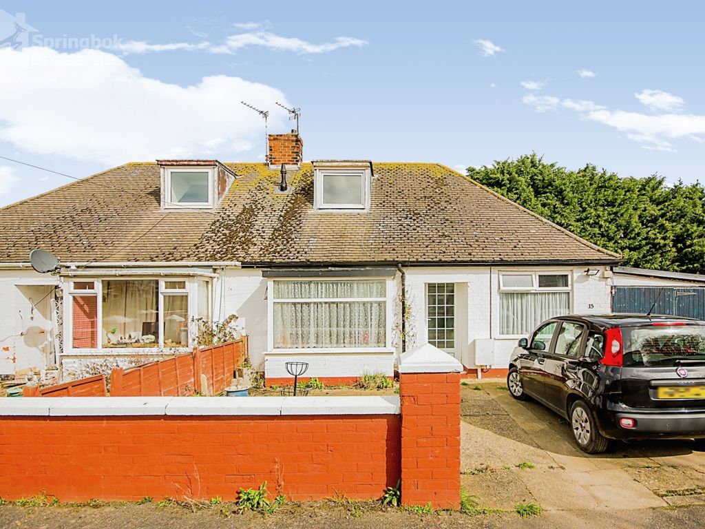 3 bed semidetached bungalow for sale in Windsor Road, Mablethorpe
