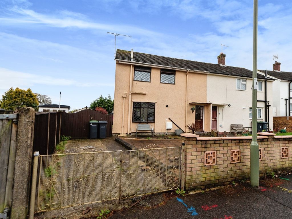 2 bed semidetached house for sale in Hooks Farm Way, Havant PO9, £