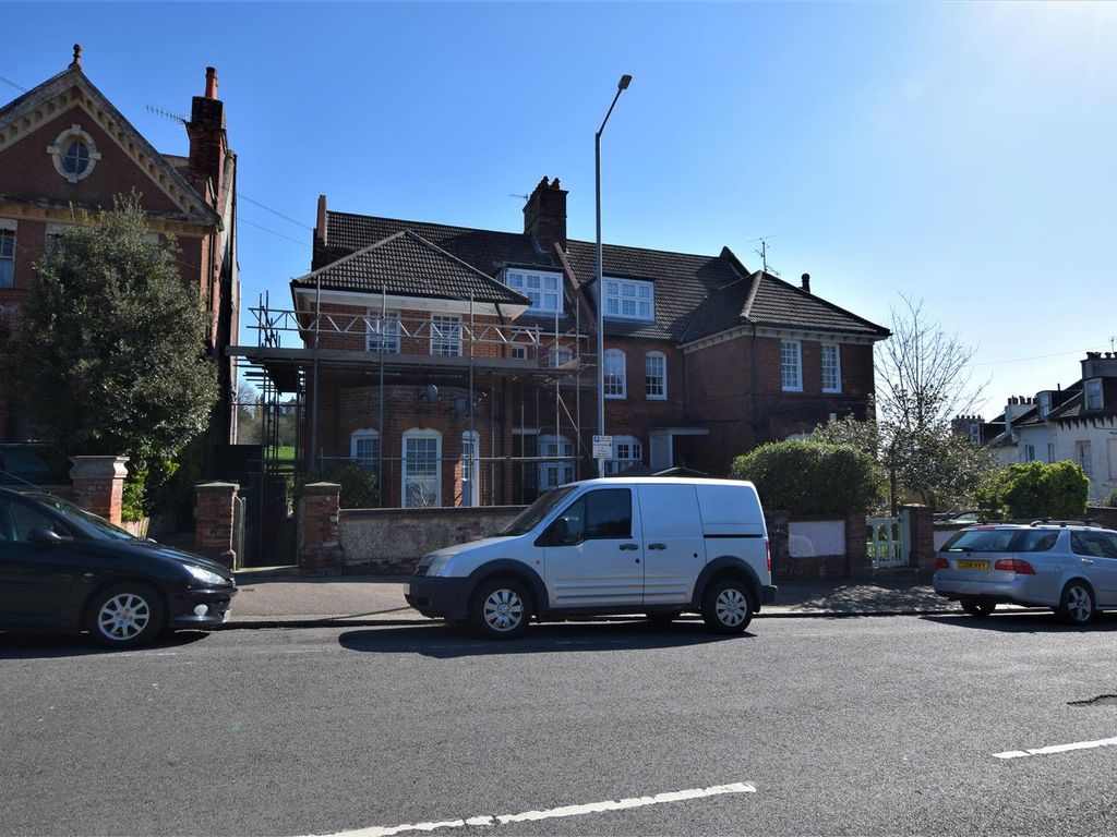 Studio to rent in Linton Road, Hastings TN34 Zoopla