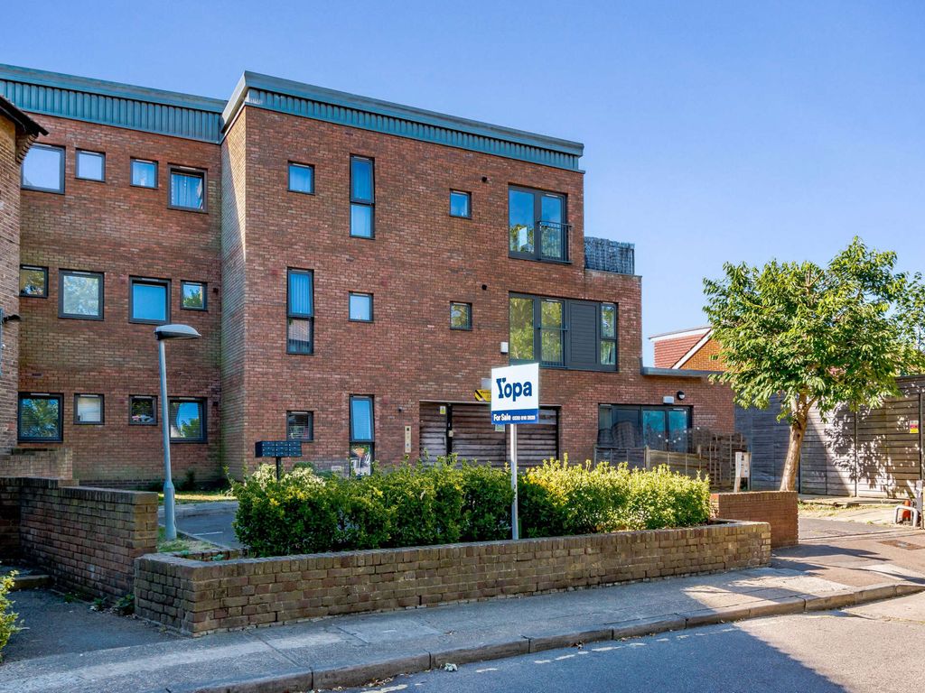 Penpool Lane, Welling DA16  