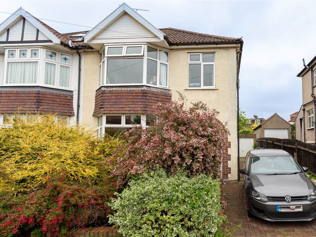 3 bed semidetached house to rent in The Crescent, Henleaze, Bristol