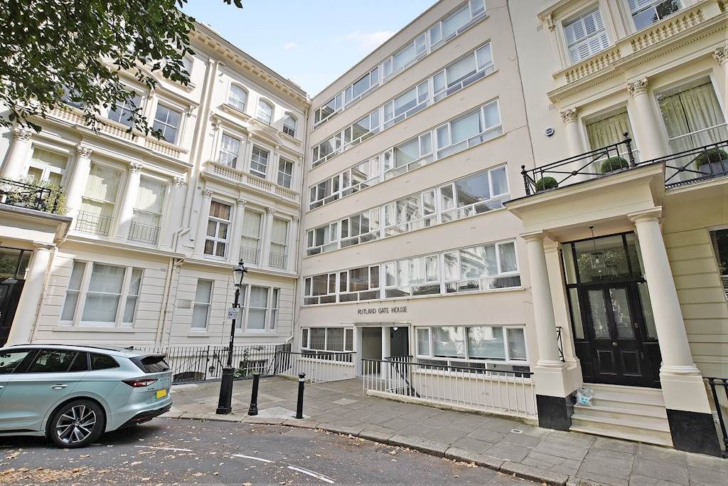 3 bed flat to rent in Rutland Gate, Knightsbridge SW7, £4,658 pcm Zoopla